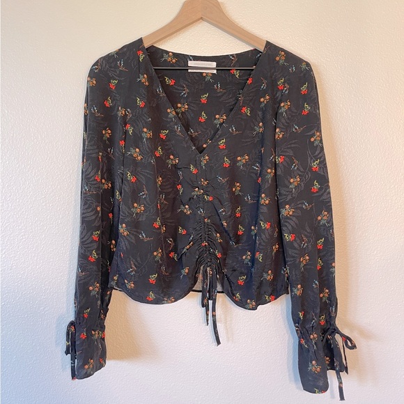 Romantic Floral Urban Outfitters Blouse (Size M)